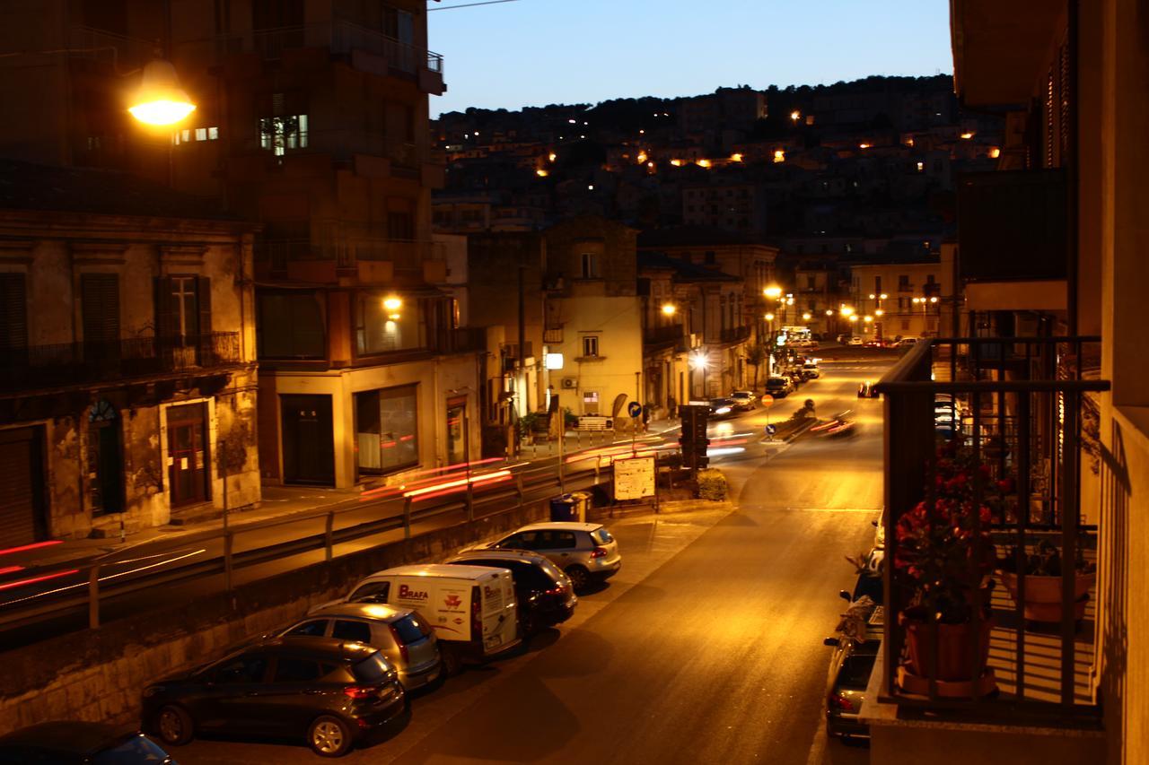 Il Barocco Acomodação com café da manhã Modica Exterior foto